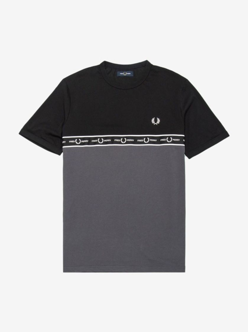 Social 
T-Shirt Fred Perry Taped Chest