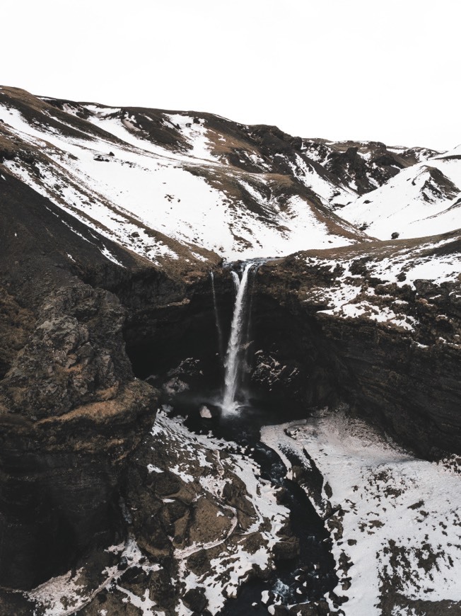 Lugar Kvernufoss waterfall