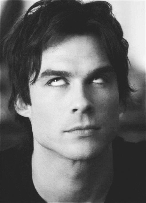 Moda Damon Salvatore