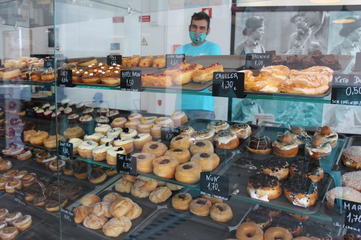 Lugares Cloud Doughnuts