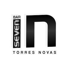 Lugar Seven Bar