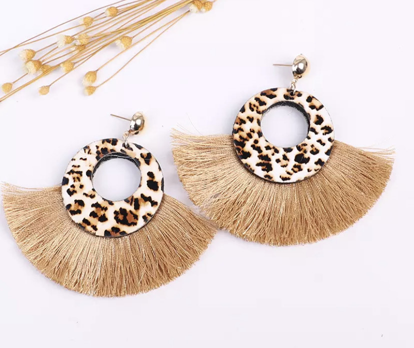 Product Pendientes leopardo