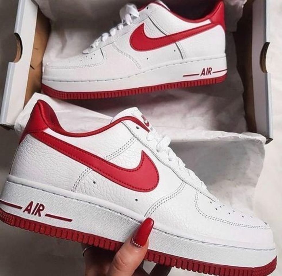 Social Nike Air Force 1