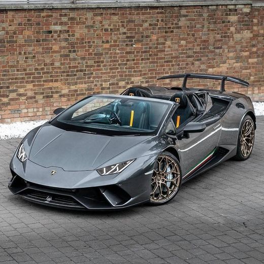 LAMBORGHINI HURACAN PERFORMANTE SPYDER