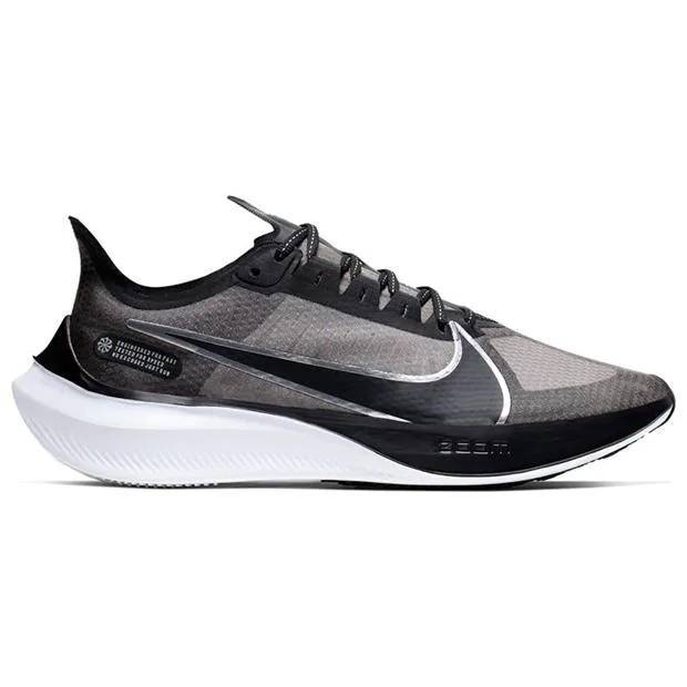 Social NIKE Zoom Gravity