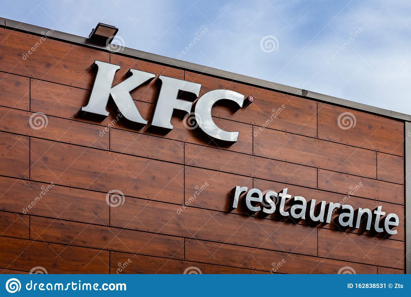 Restaurants KFC Barreiro Retail Planet