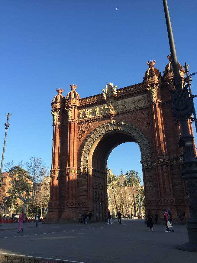 Lugar Arc de Triomf