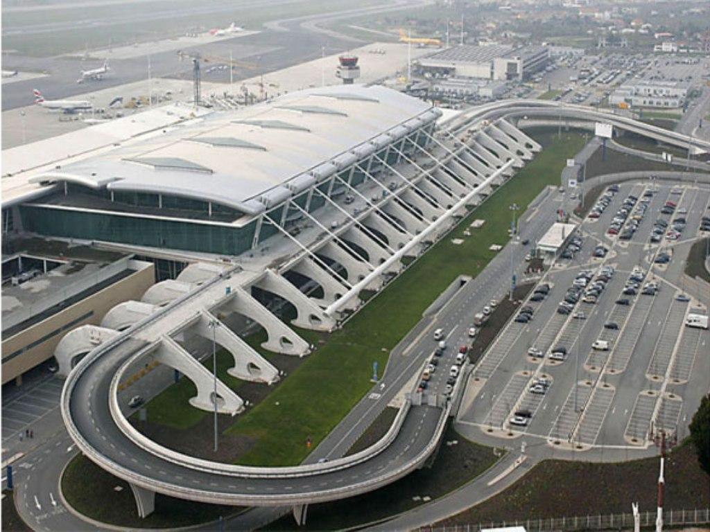 Lugar Aeroporto do Porto