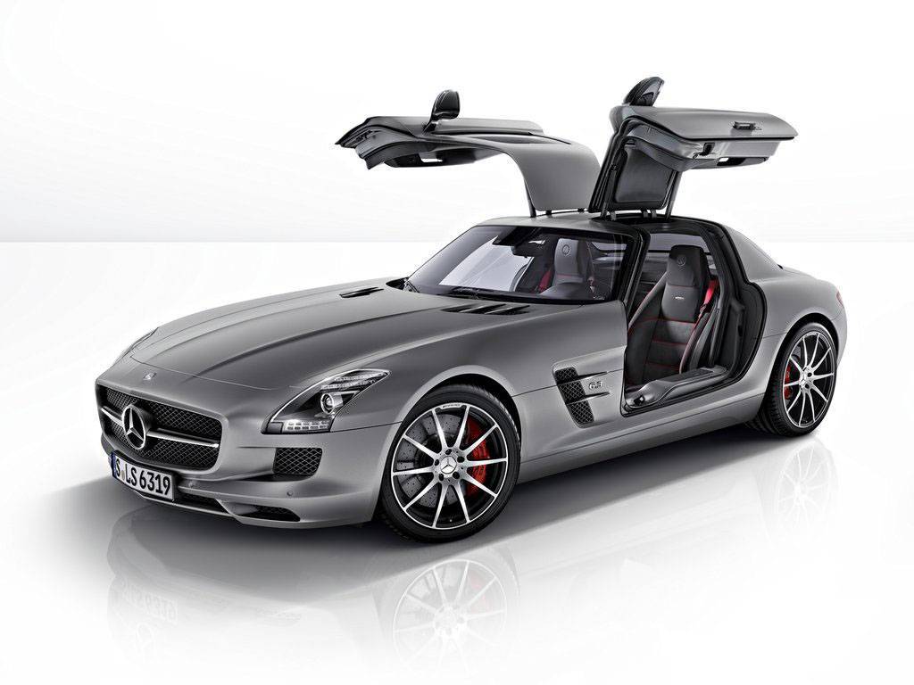 Moda Mercedes SLS AMG