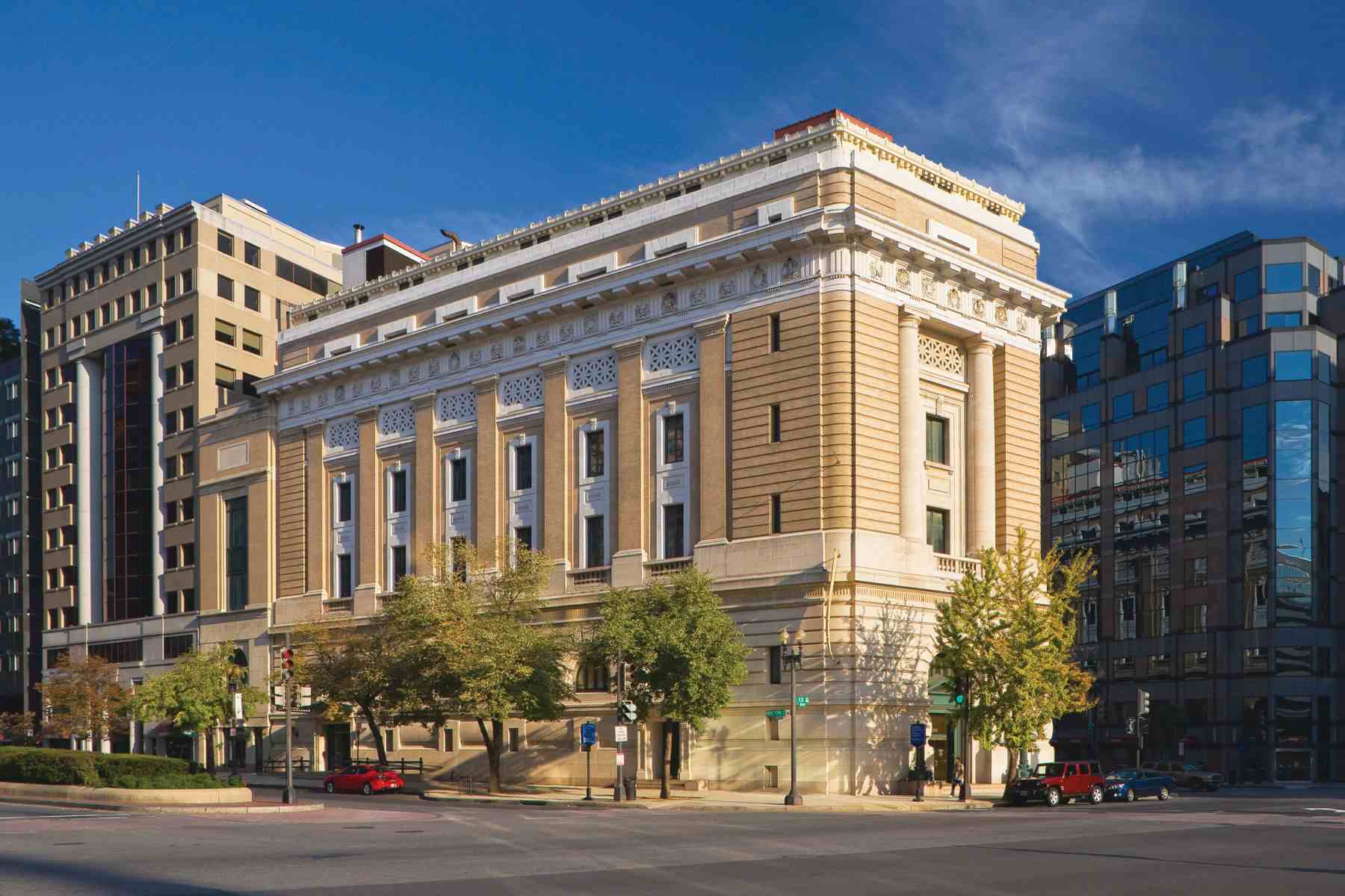 Lugar National Women's History Museum