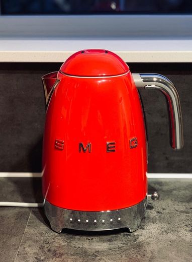 Smeg Kettle KLF04RDEU Red