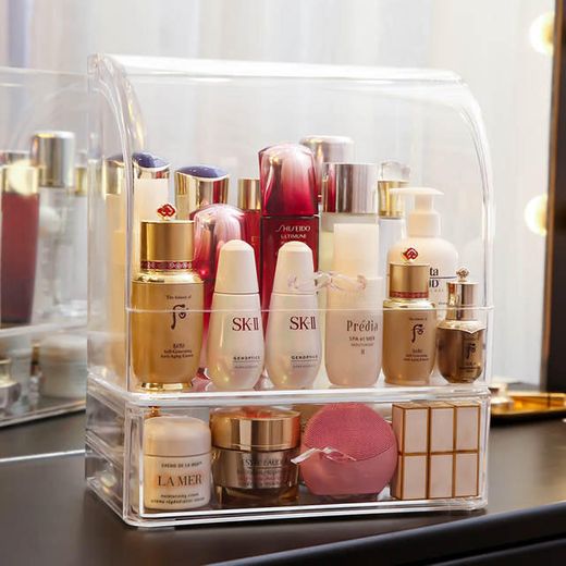 Cosmetics organizer