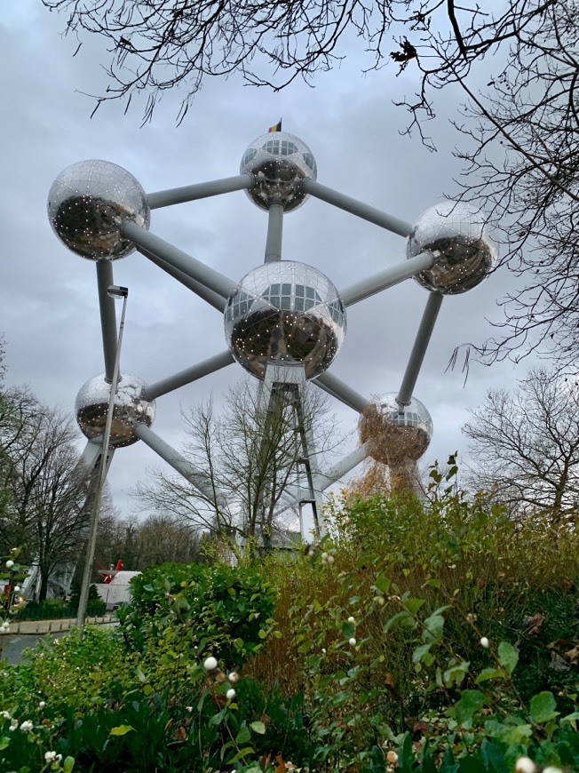 Place Atomium