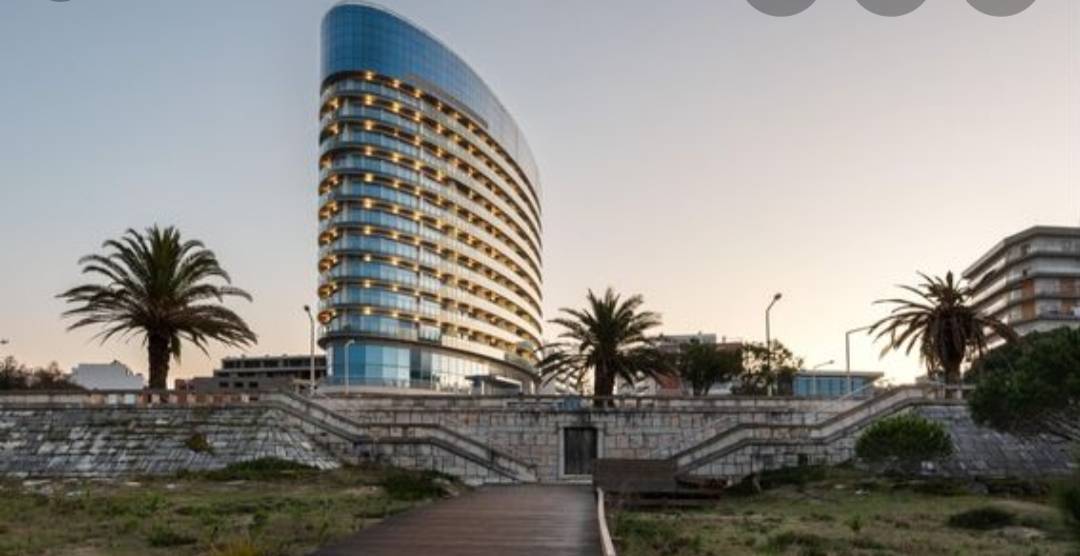 Place Eurostars Oasis Plaza