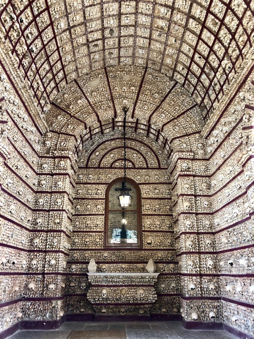 Place Capela dos Ossos