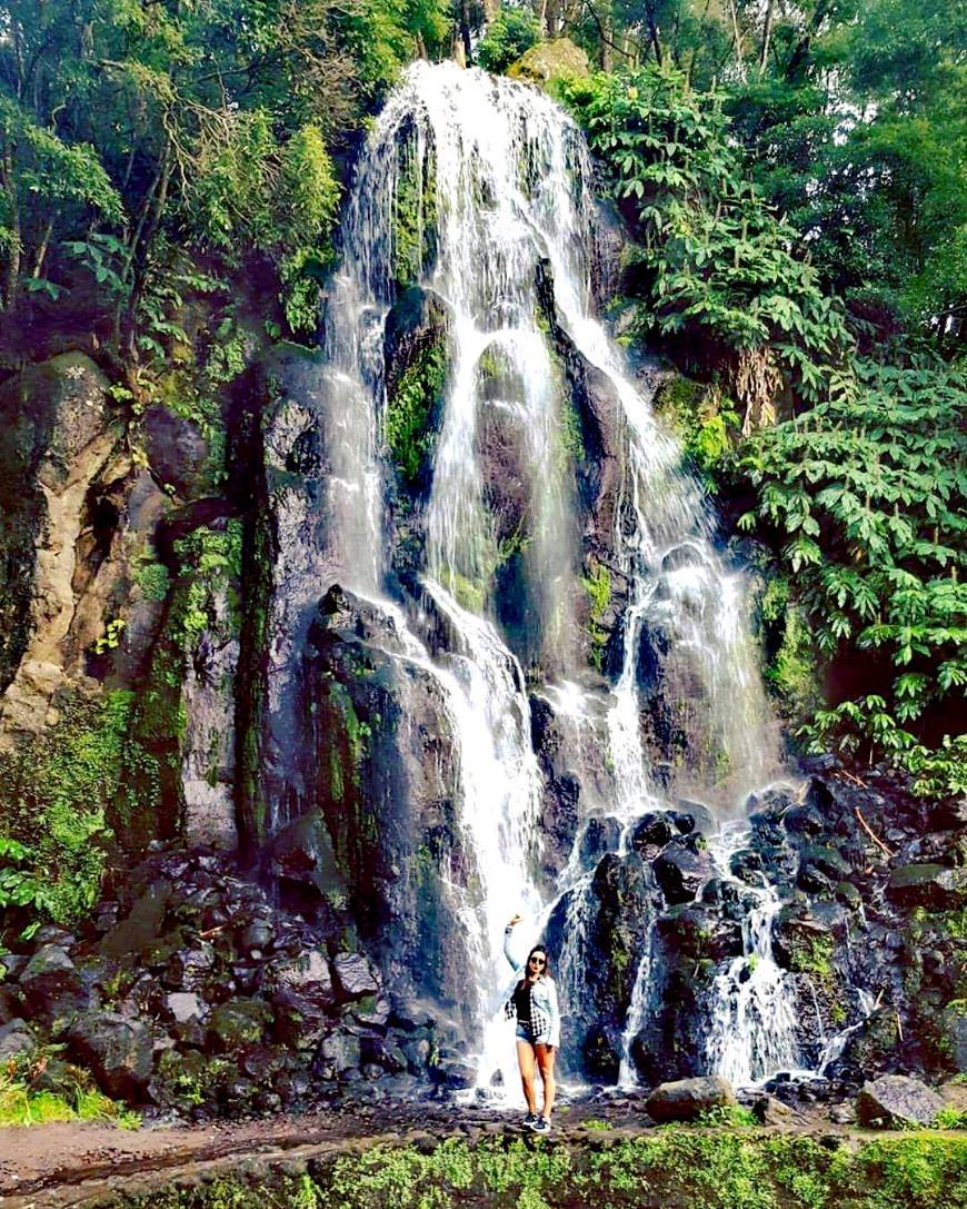 Place Ribeira dos Caldeirões