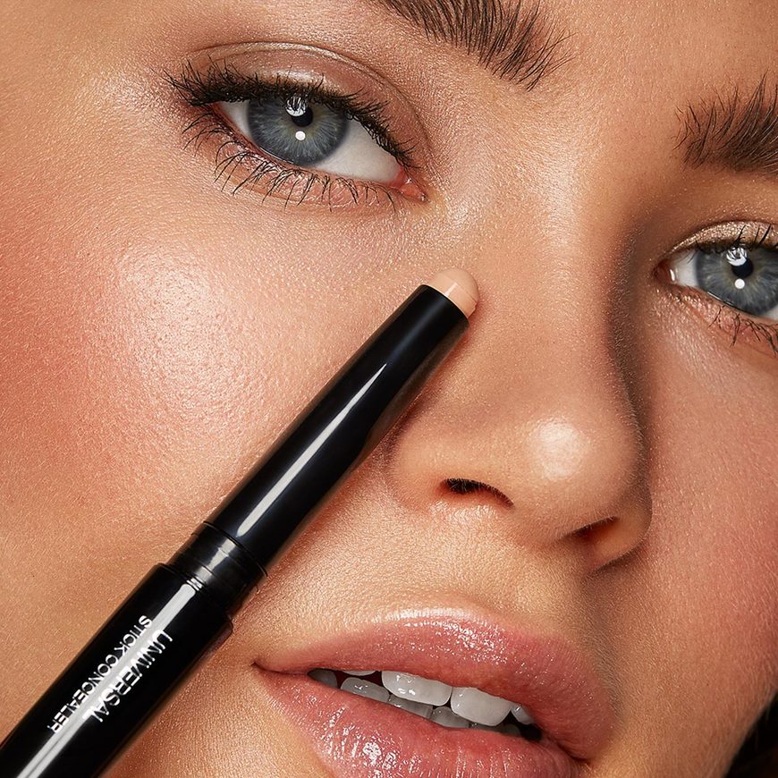 Creamy stick concealer