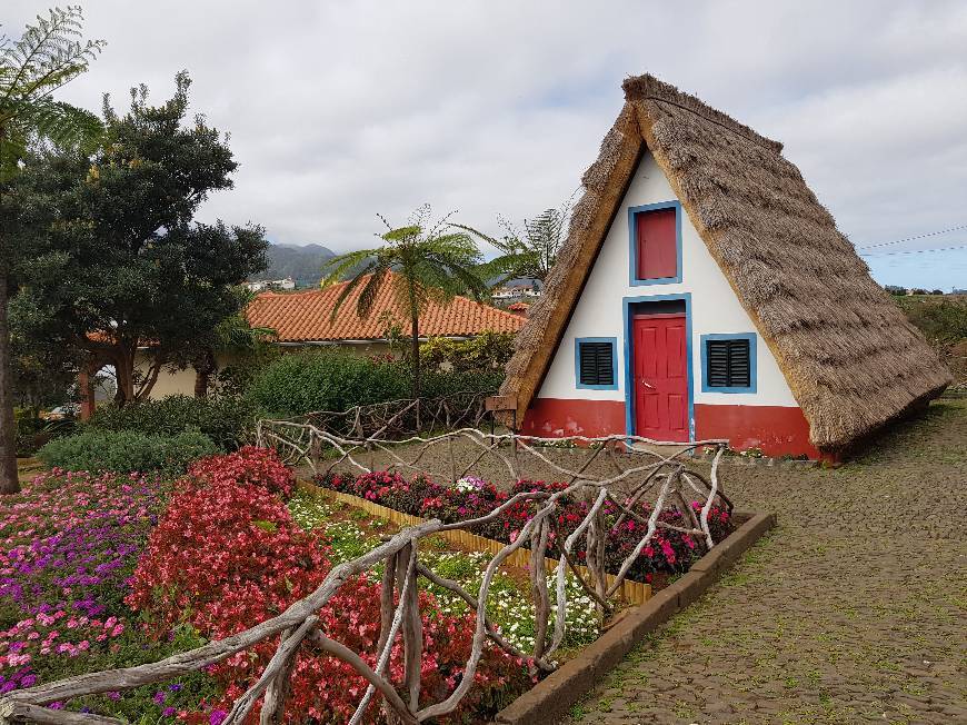 Lugares Casa Santana