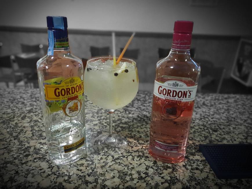 Product Gordon's Premium Pink Distilled Gin