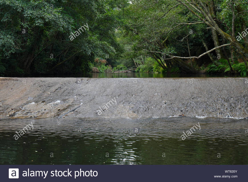 Place Fluvial beach of Pego Dark