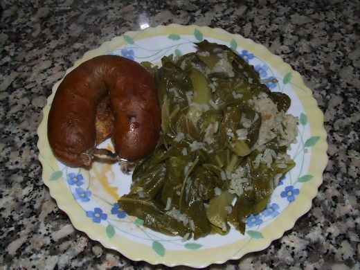 Arroz de tronchuda com alheira no forno


