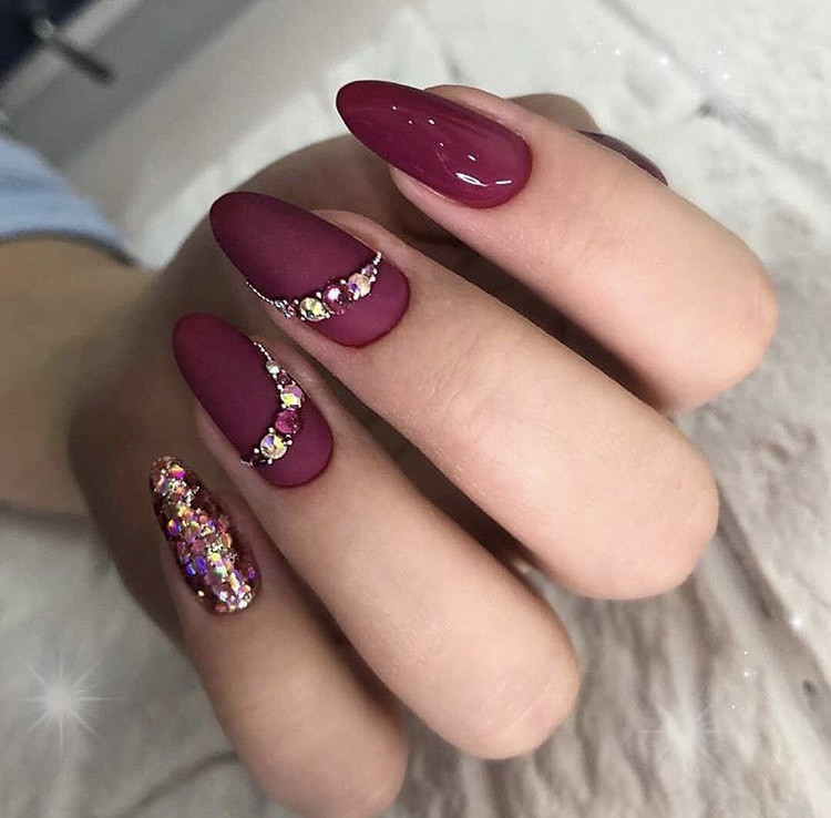 Moda Nails 