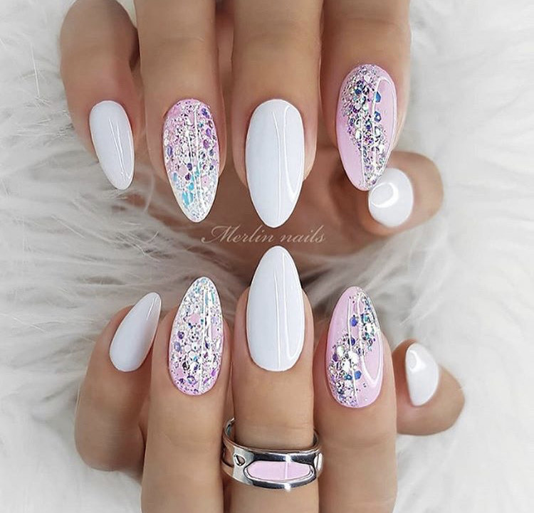 Moda Nails 