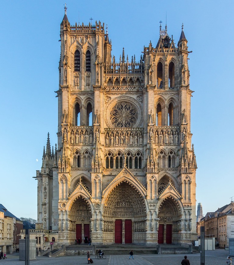 Moda Catedral de Notre Dame 🇫🇷