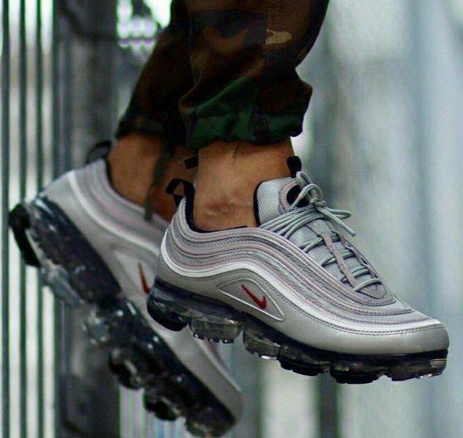 Social Nike Air VaporMax 97 Silver Bullet