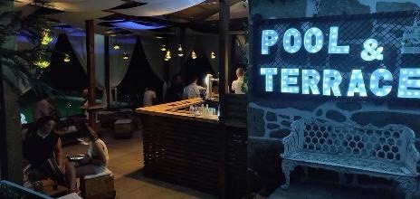 Moda Pool & Terrace 