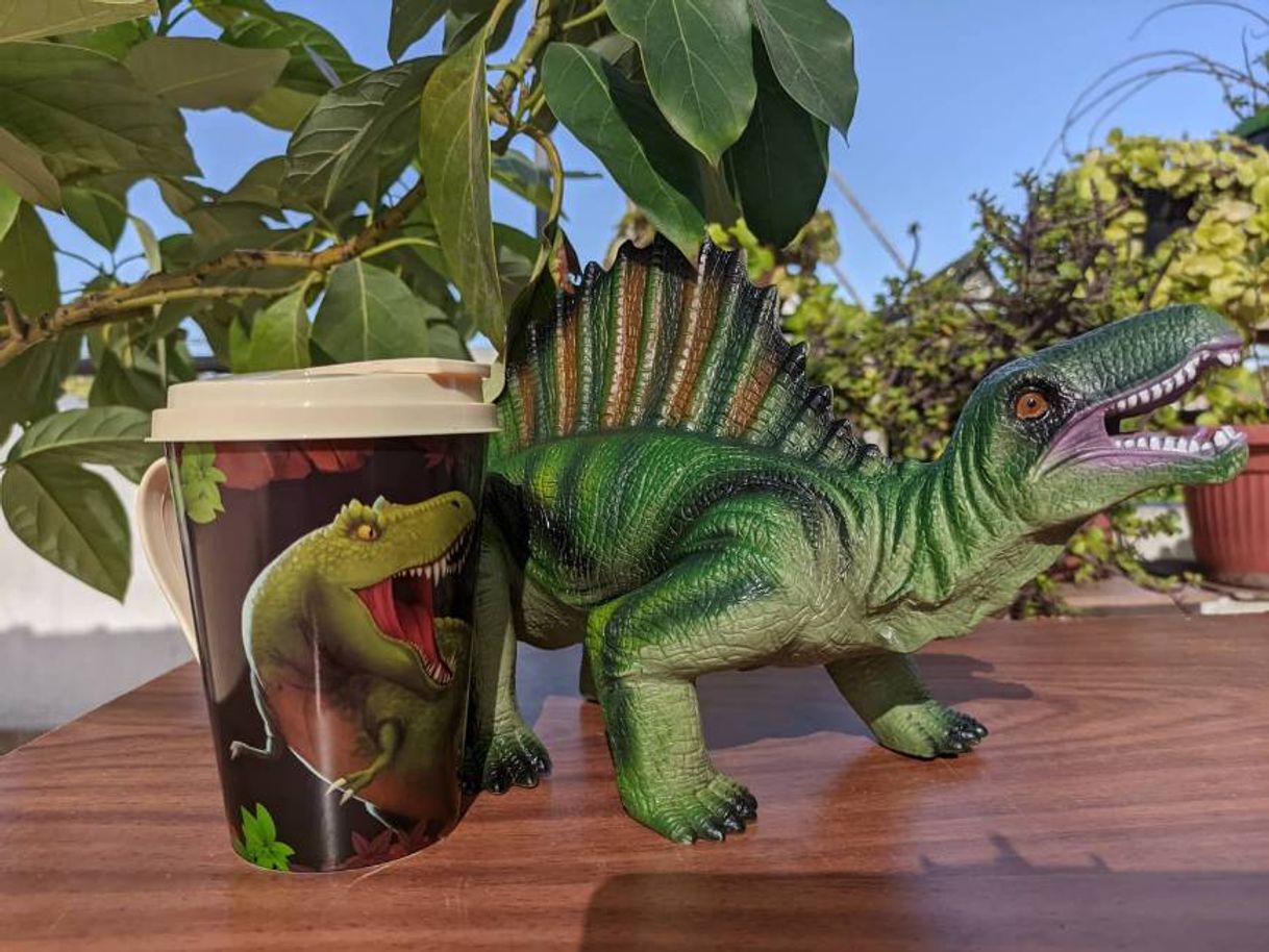 Moda Dinosaurolophus de goma + un vaso  