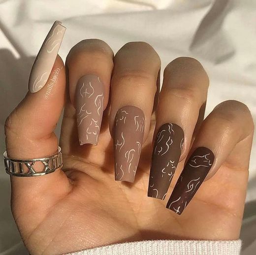 Nails brown