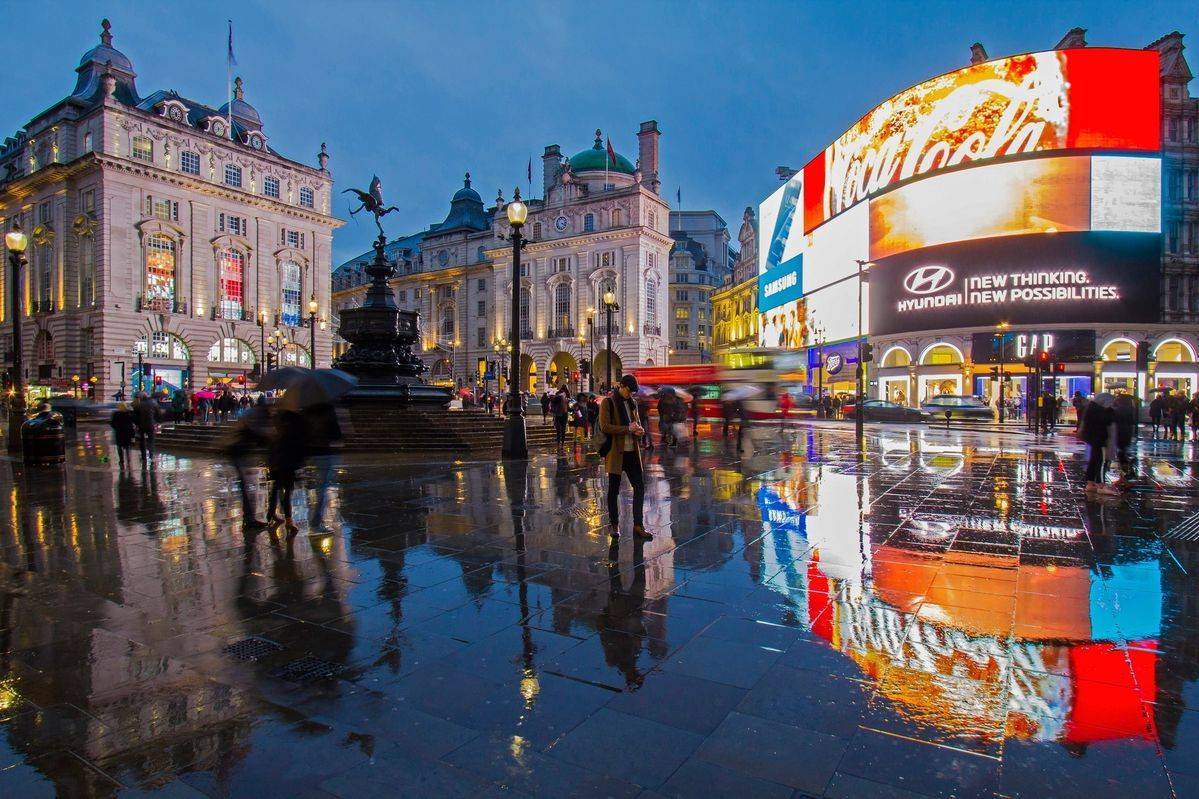 Lugar Piccadilly Circus
