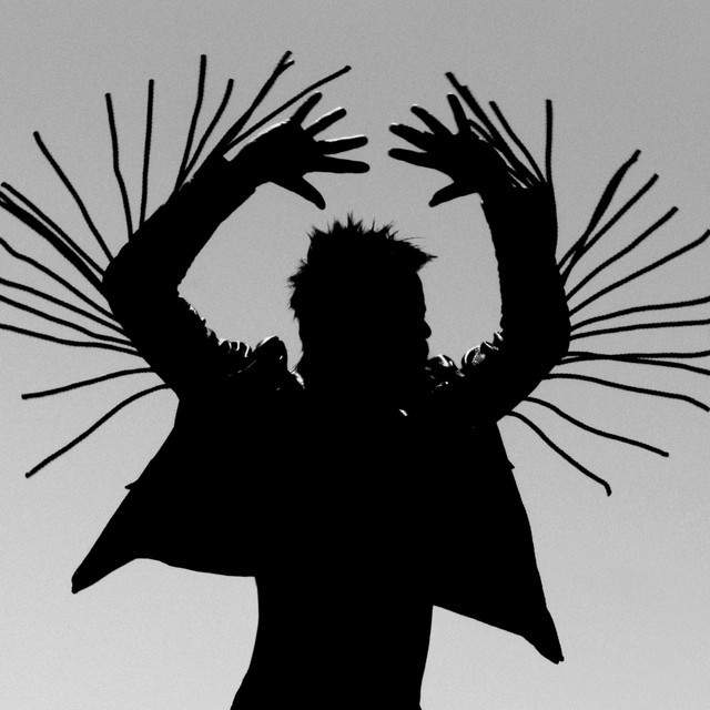 Canción Old Love / New Love (feat. D'Angelo Lacy)