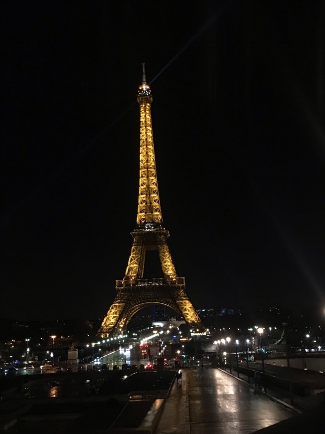 Place Torre Eiffel