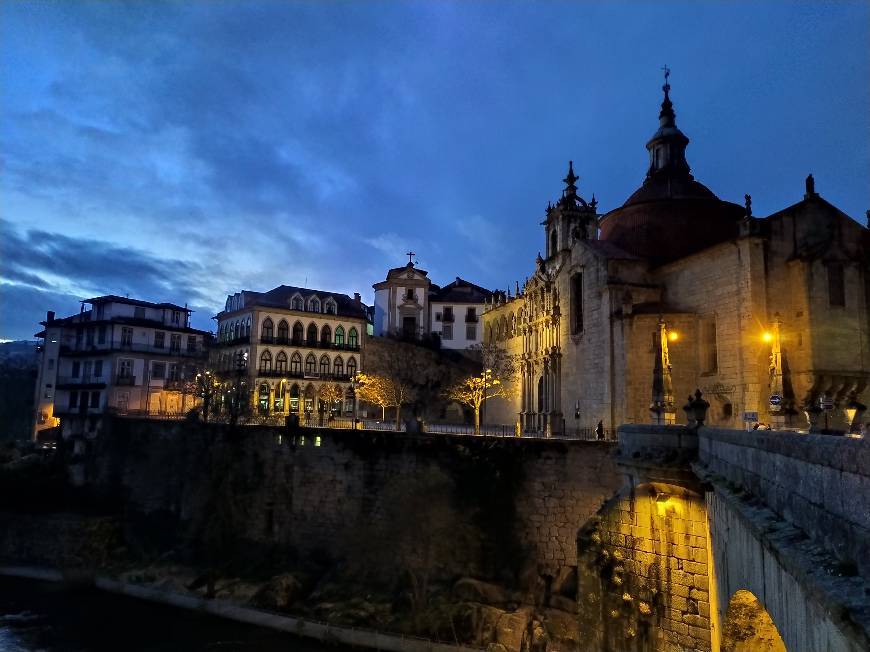 Lugar Igreja de S. Gonçalo de Amarante