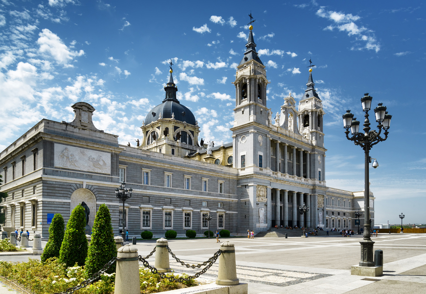 Place Almudena Cathedral