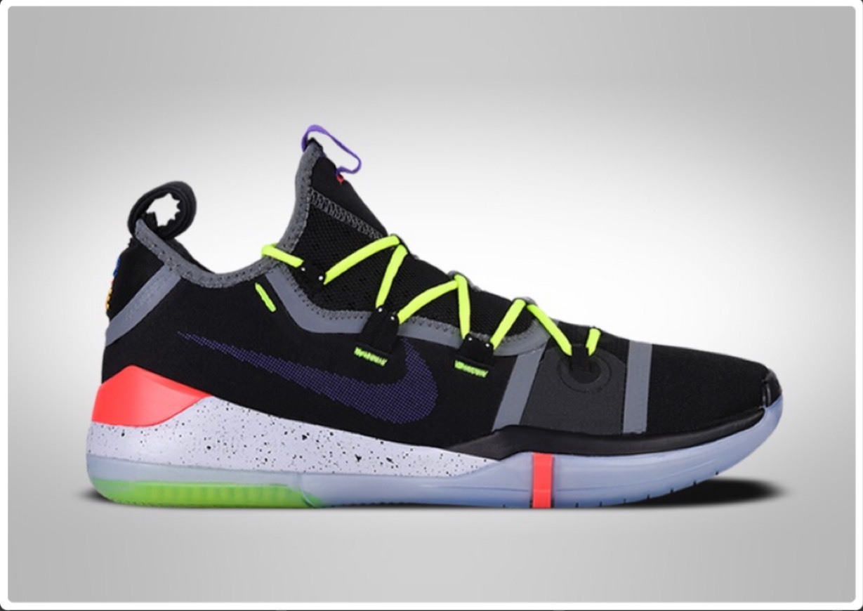 Social NIKE KOBE A.D