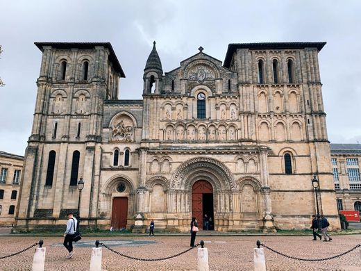 Église Saint-Croix de Bordeaux