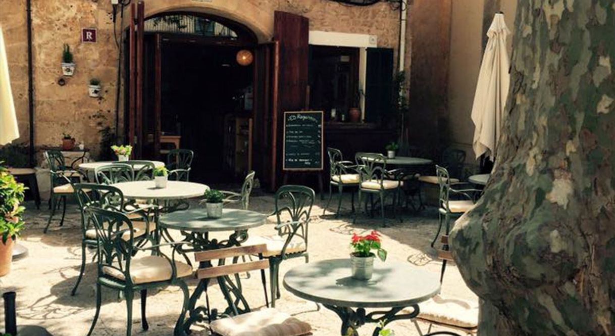 Restaurants Es Roquissar bar