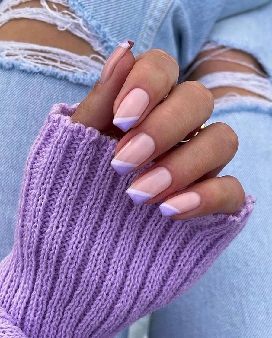 Fashion Unhas com detalhes branco e rosa 🌸