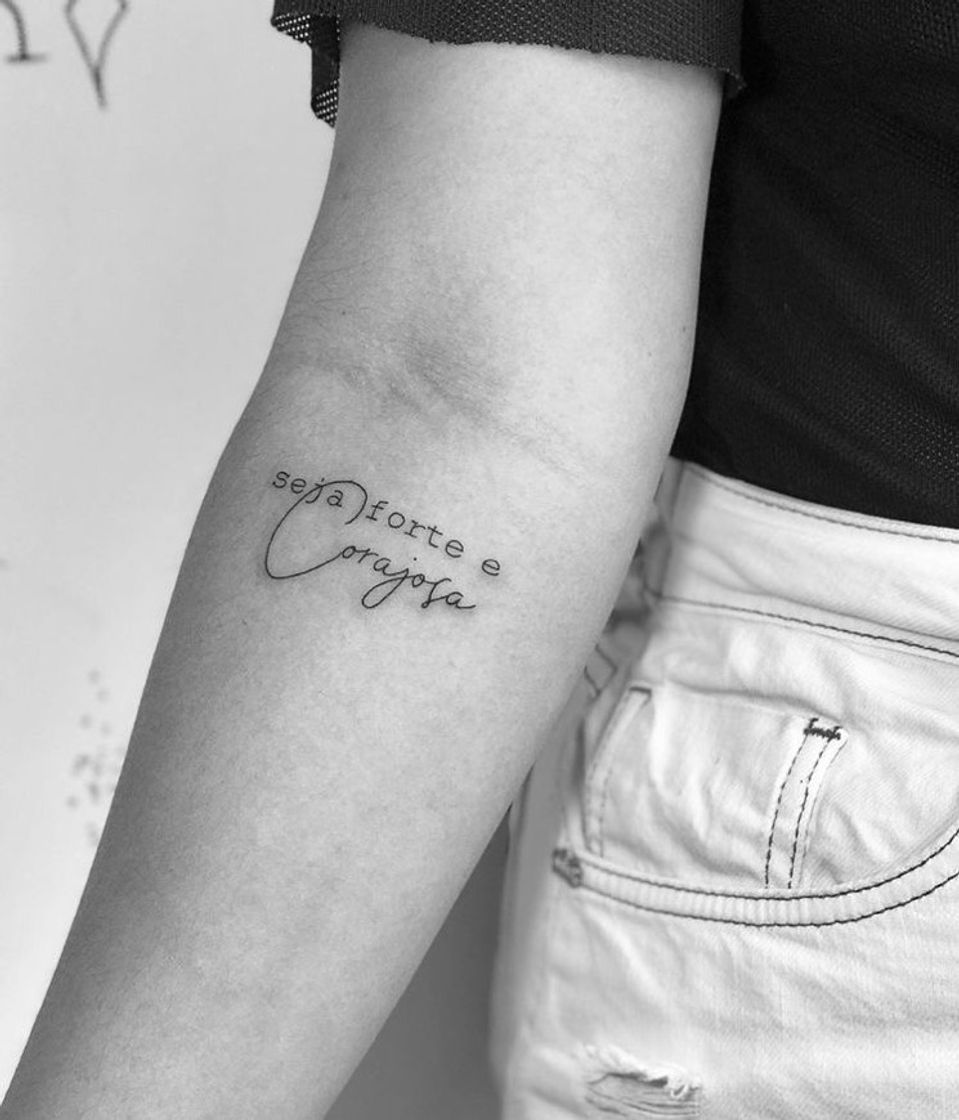 Social Tatuagem feminina 