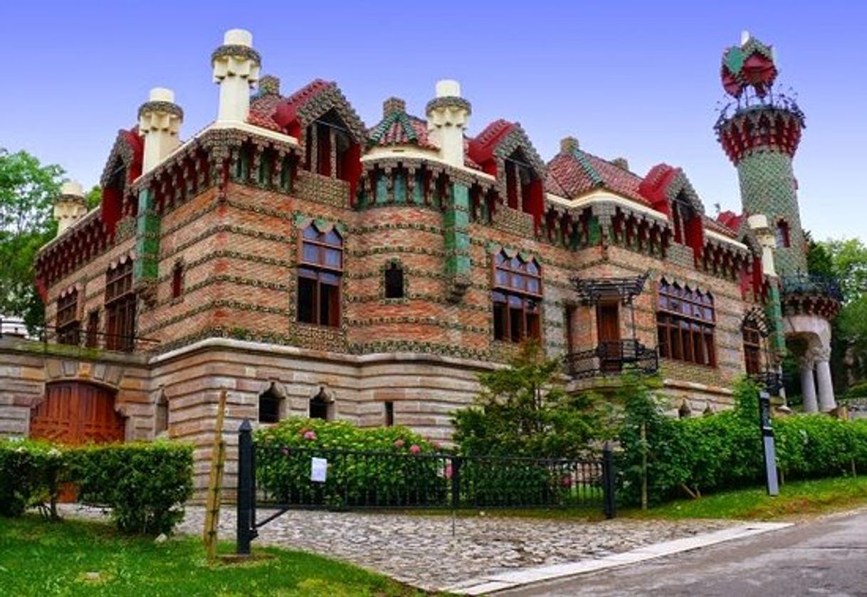 Lugar El Capricho de Gaudí