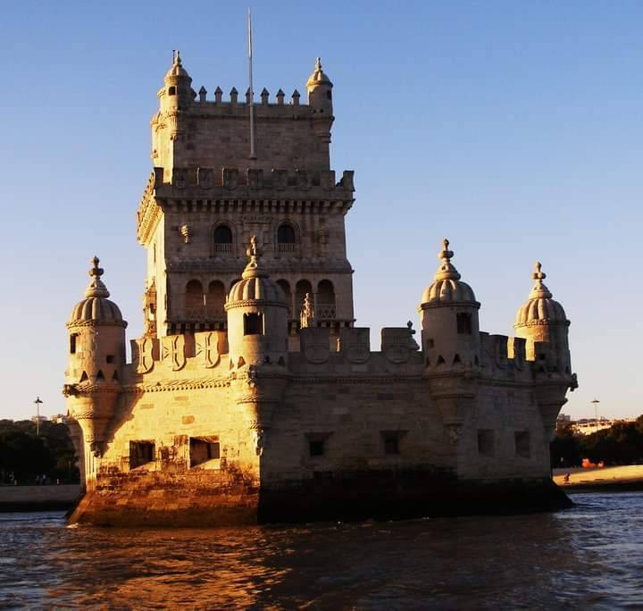 Place Belém Tower - Torre de Belém