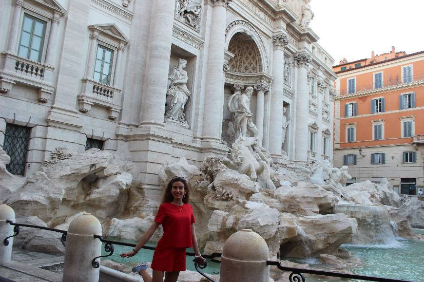 Place Fontana di Trevi