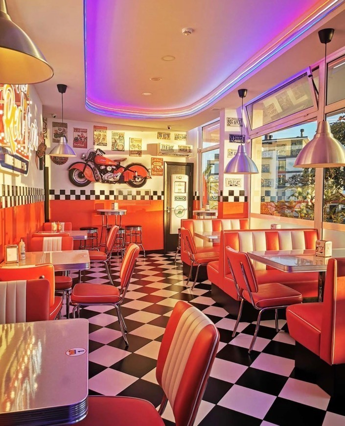 Restaurantes The Red Car Madeira American 50'