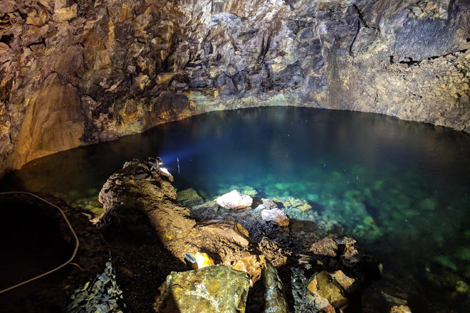 Algar do Carvão - Monumento Natural Regional