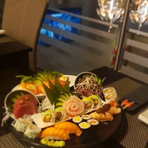 Restaurants Akari Sushi Lounge