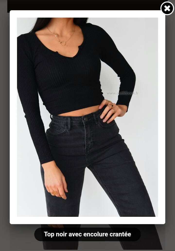 Social Ribbed top with notch detail in black

