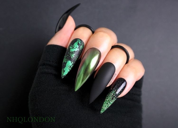 Social Nails 